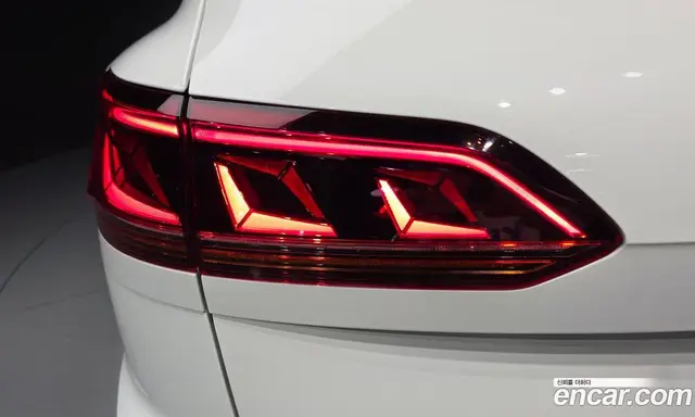 Volkswagen Touareg 2023 3.0 автомат (гидро), миниатюра 9