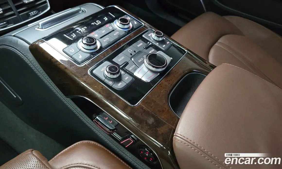 Audi A8 2014 4.0 автомат (гидро), фото 16