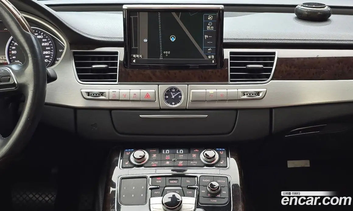 Audi A8 2014 4.0 автомат (гидро), фото 19
