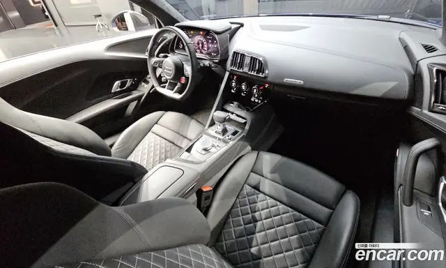 Audi R8 2021 5.2 автомат (гидро), миниатюра 10