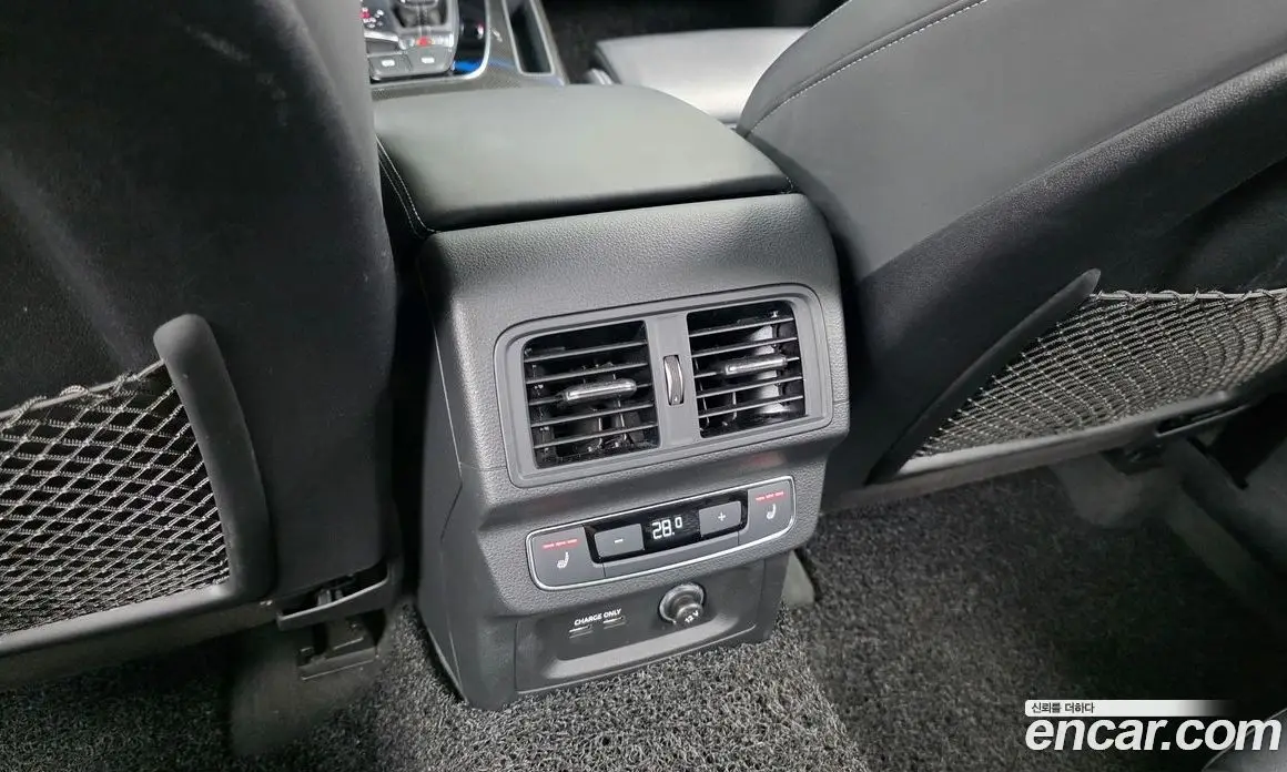 Audi SQ5 2021 3.0 автомат (гидро), фото 19