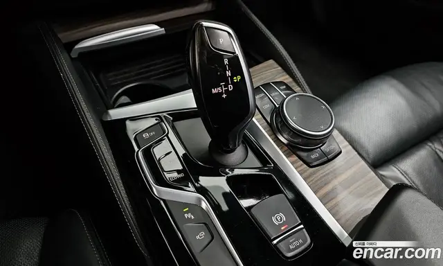 BMW 5 серия 2017 2.0 автомат (гидро), миниатюра 9