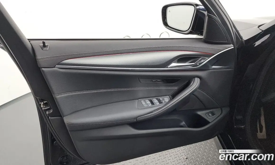 BMW 5 серия 2022 2.0 автомат (гидро), фото 13