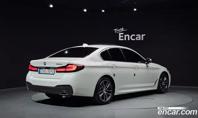 BMW 5 серия 2022 2.0 автомат (гидро), миниатюра 2