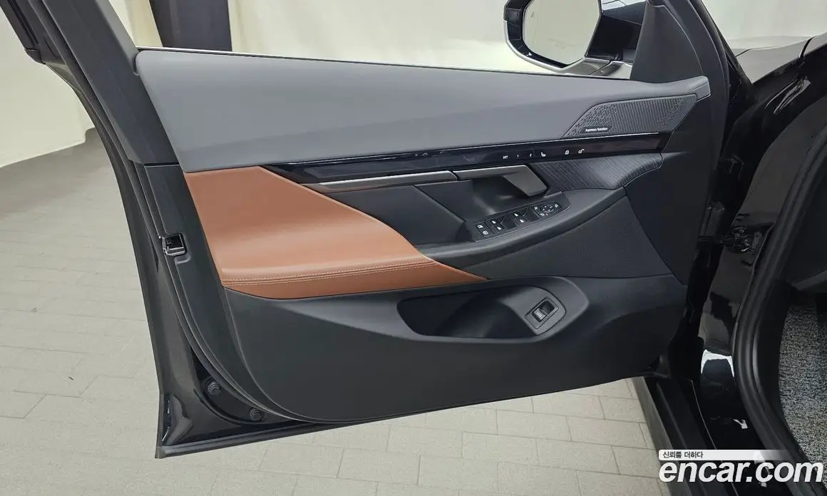 BMW 5 серия 2023 2.0 автомат (гидро), фото 13
