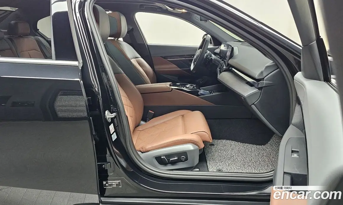 BMW 5 серия 2023 2.0 автомат (гидро), фото 15