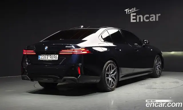 BMW 5 серия 2024 2.0 автомат (гидро), миниатюра 2