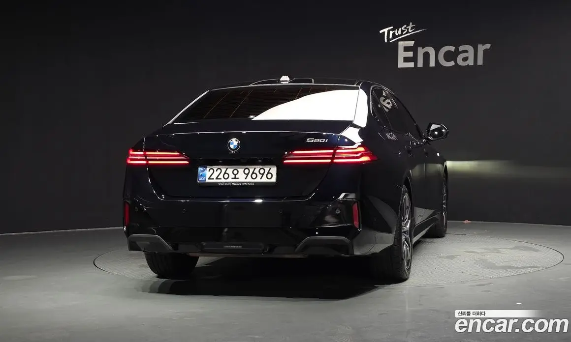 BMW 5 серия 2024 2.0 автомат (гидро), фото 4