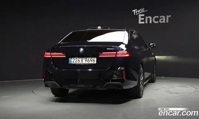 BMW 5 серия 2024 2.0 автомат (гидро), миниатюра 4
