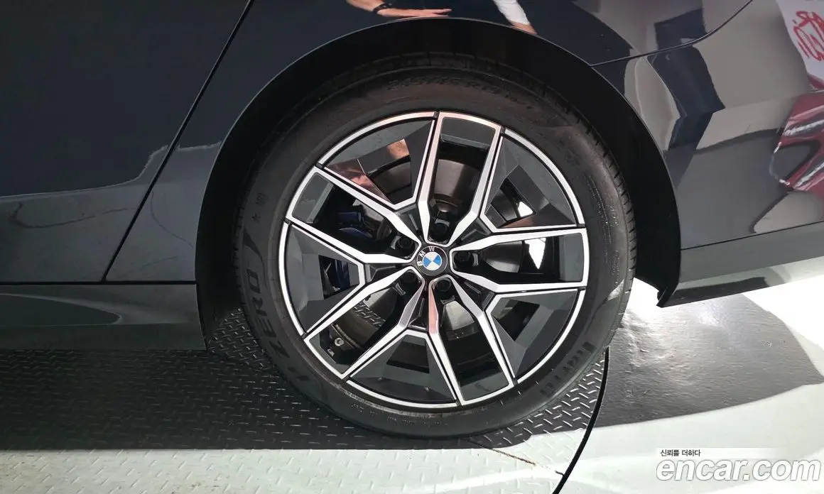 BMW 5 серия 2024 2.0 автомат (гидро), фото 7