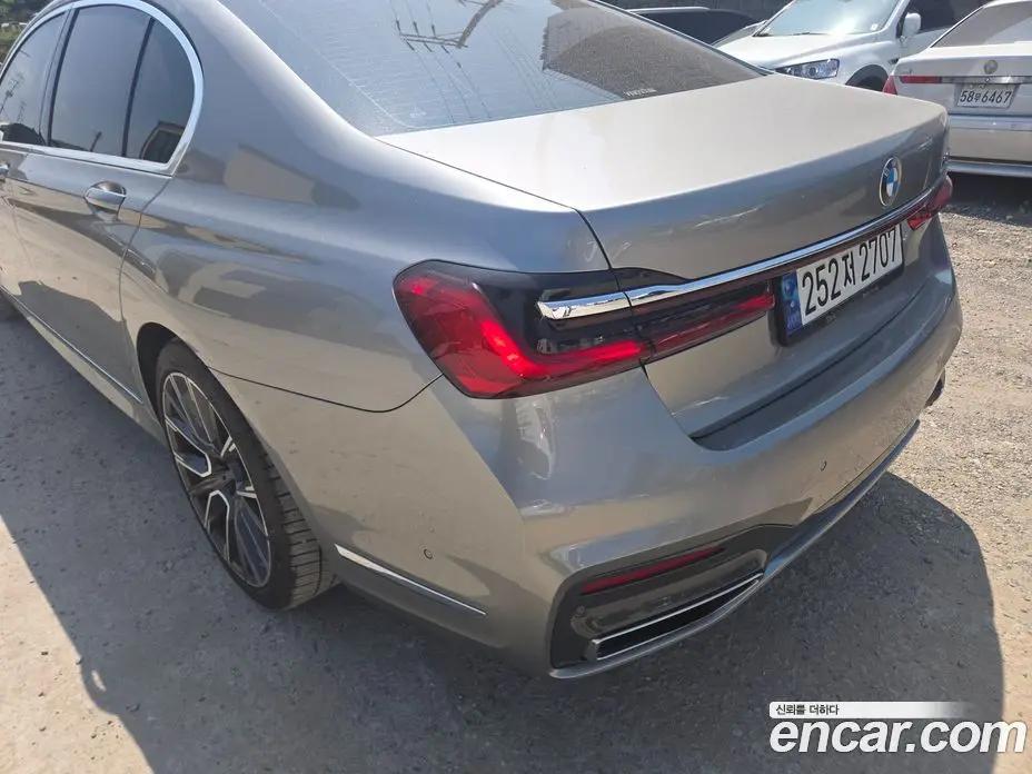 BMW 7 серия 2022 3.0 автомат (гидро), фото 4