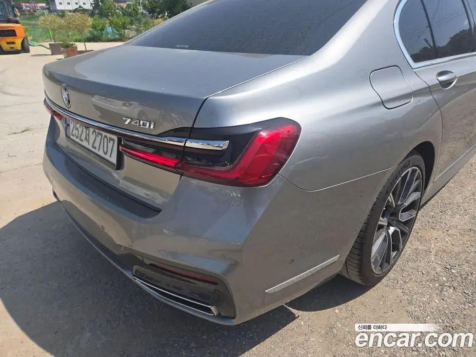 BMW 7 серия 2022 3.0 автомат (гидро), фото 7