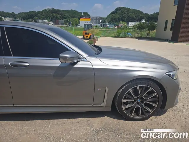 BMW 7 серия 2022 3.0 автомат (гидро), миниатюра 10