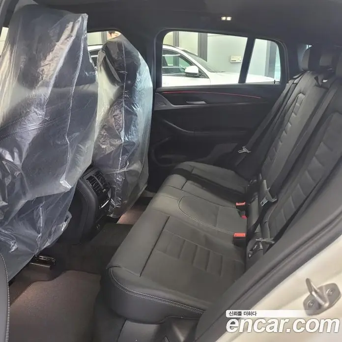 BMW X4 2025 2.0 автомат (гидро), фото 6