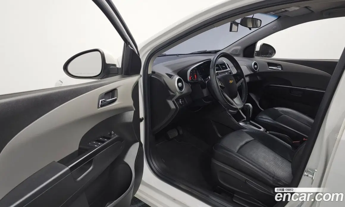 Chevrolet Aveo 2017 1.4 автомат (гидро), фото 13