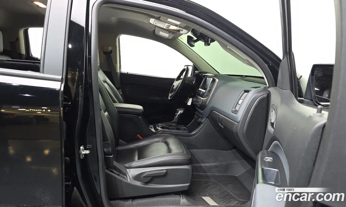 Chevrolet Colorado 2022 3.6 автомат (гидро), фото 17