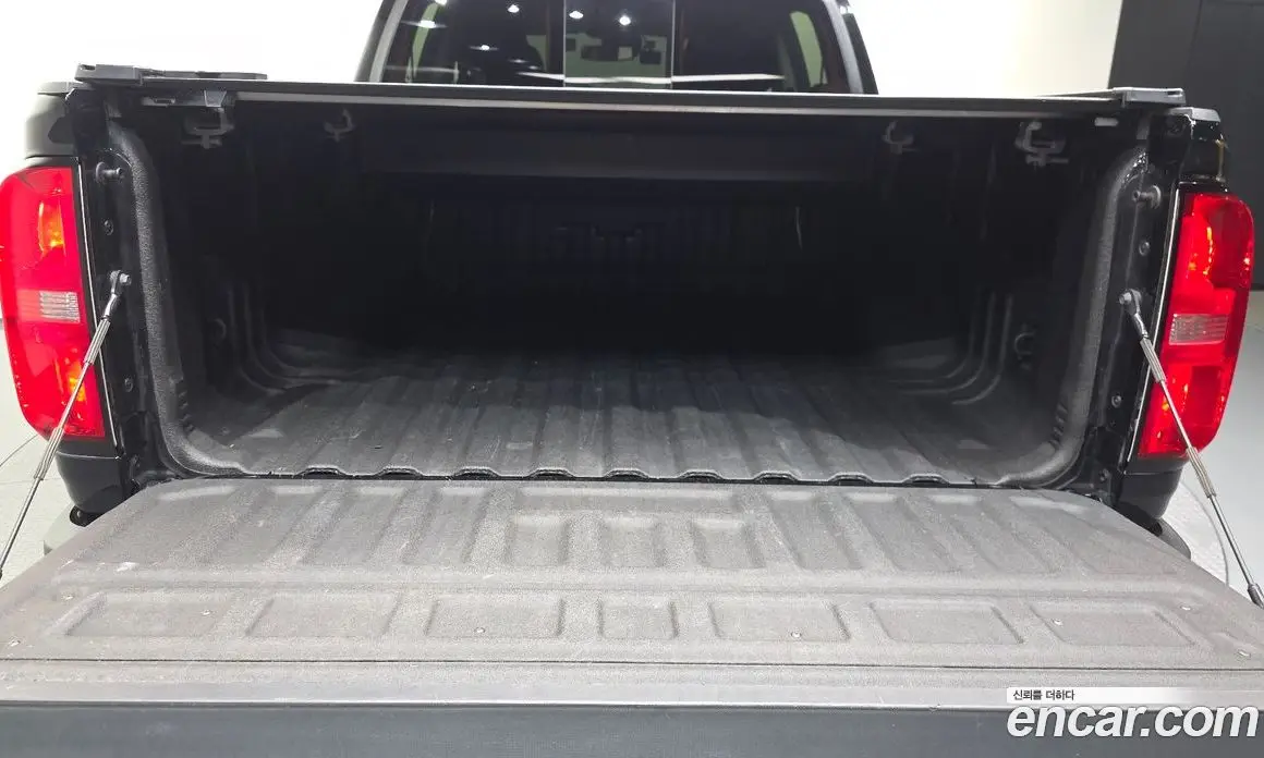 Chevrolet Colorado 2022 3.6 автомат (гидро), фото 26