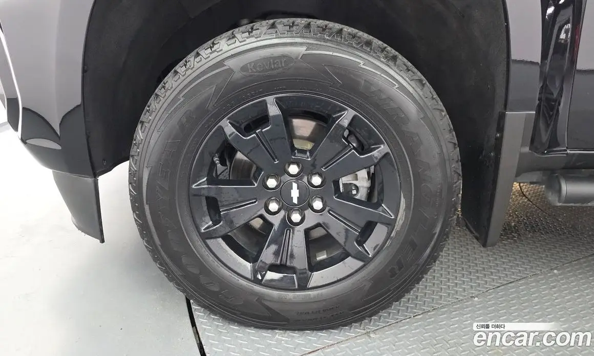 Chevrolet Colorado 2022 3.6 автомат (гидро), фото 5