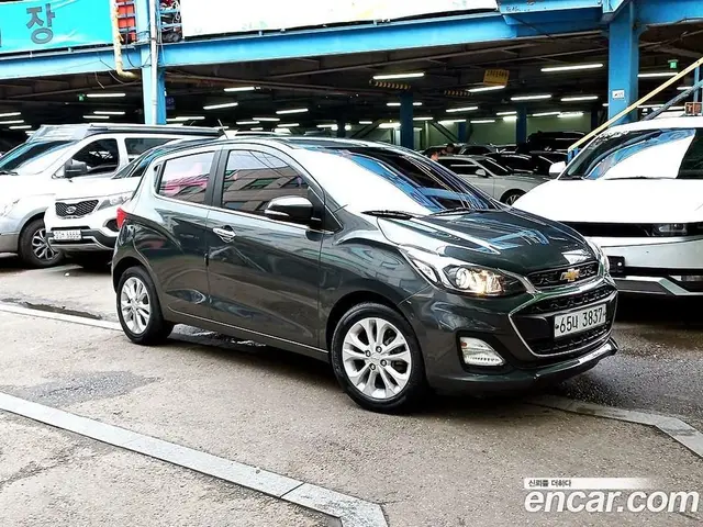 Chevrolet Spark 2018 1.0 автомат (гидро), миниатюра 2