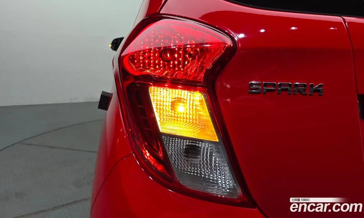 Chevrolet Spark 2018 1.0 автомат (гидро), фото 9
