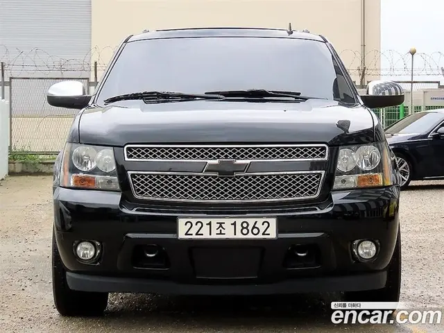 Chevrolet Surburban, 2014, 260 000 км