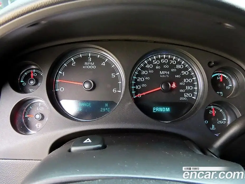 Chevrolet Surburban 2014 5.3 автомат (гидро), фото 12