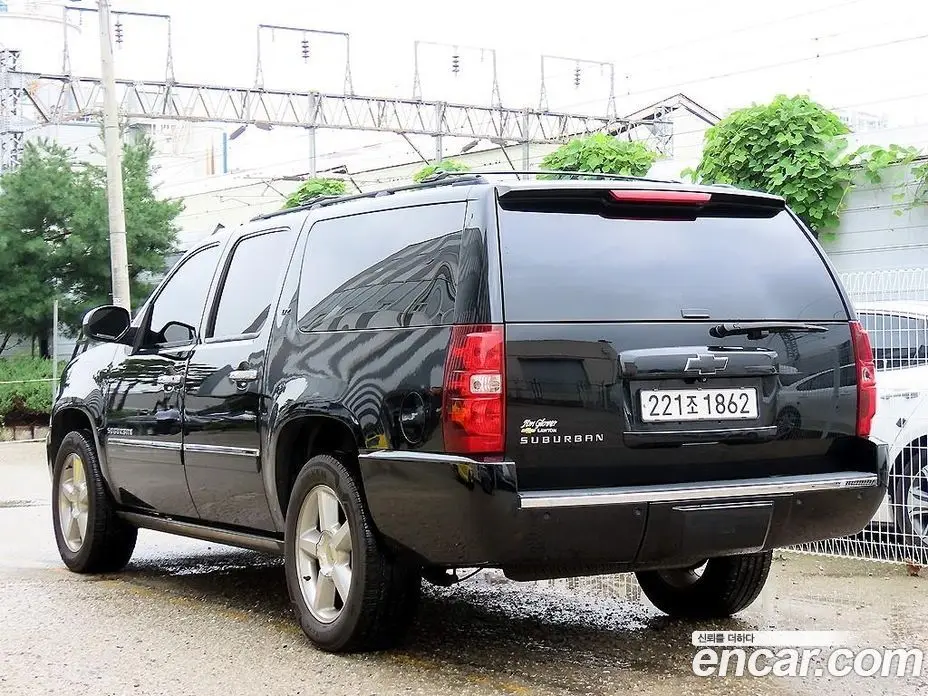 Chevrolet Surburban 2014 5.3 автомат (гидро), фото 4