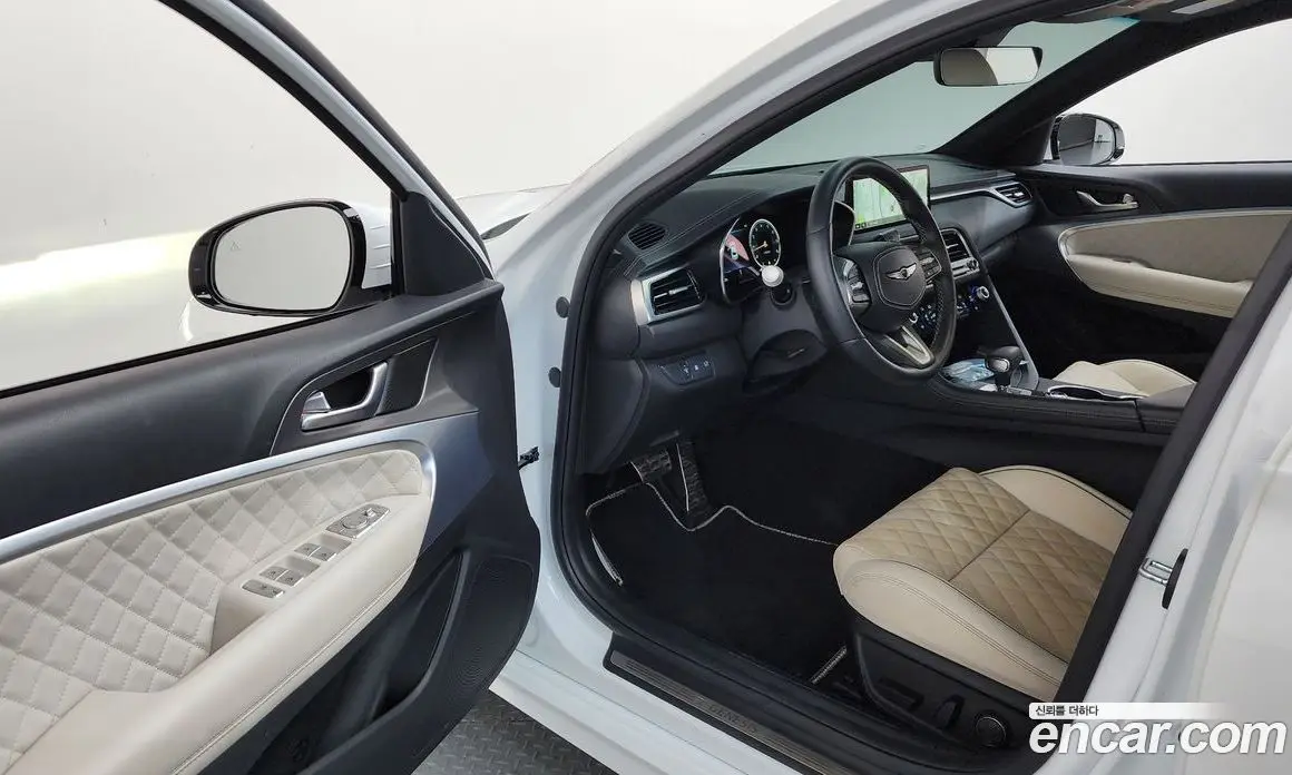 Genesis G70 2023 2.5 автомат (гидро), фото 13