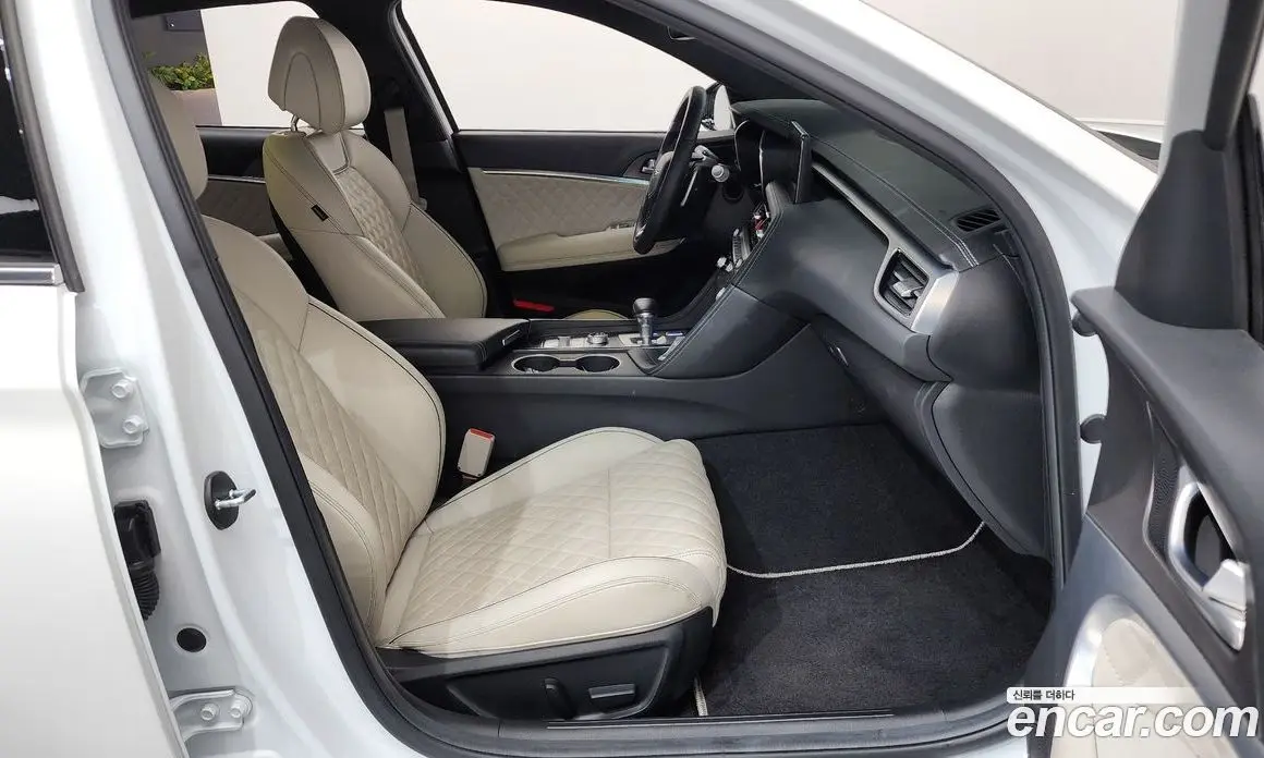 Genesis G70 2023 2.5 автомат (гидро), фото 16