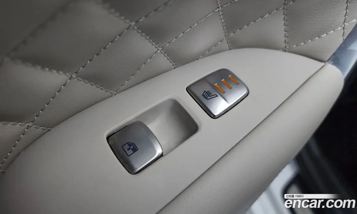 Genesis G70 2023 2.5 автомат (гидро), фото 28