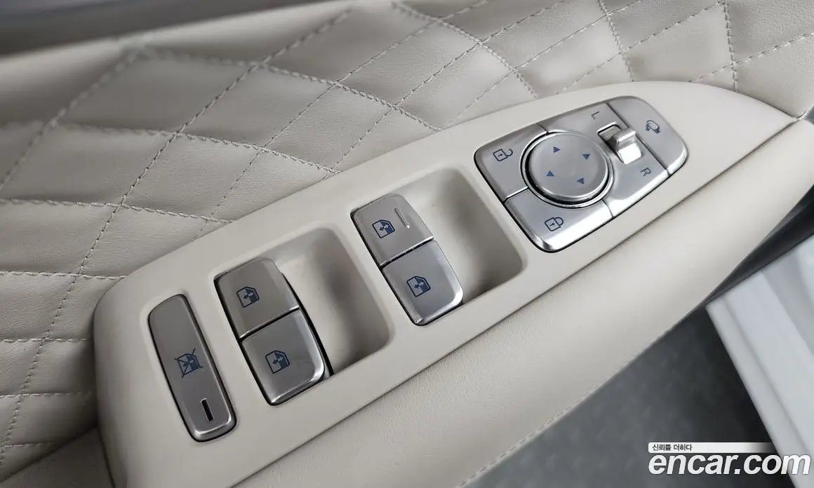 Genesis G70 2023 2.5 автомат (гидро), фото 29