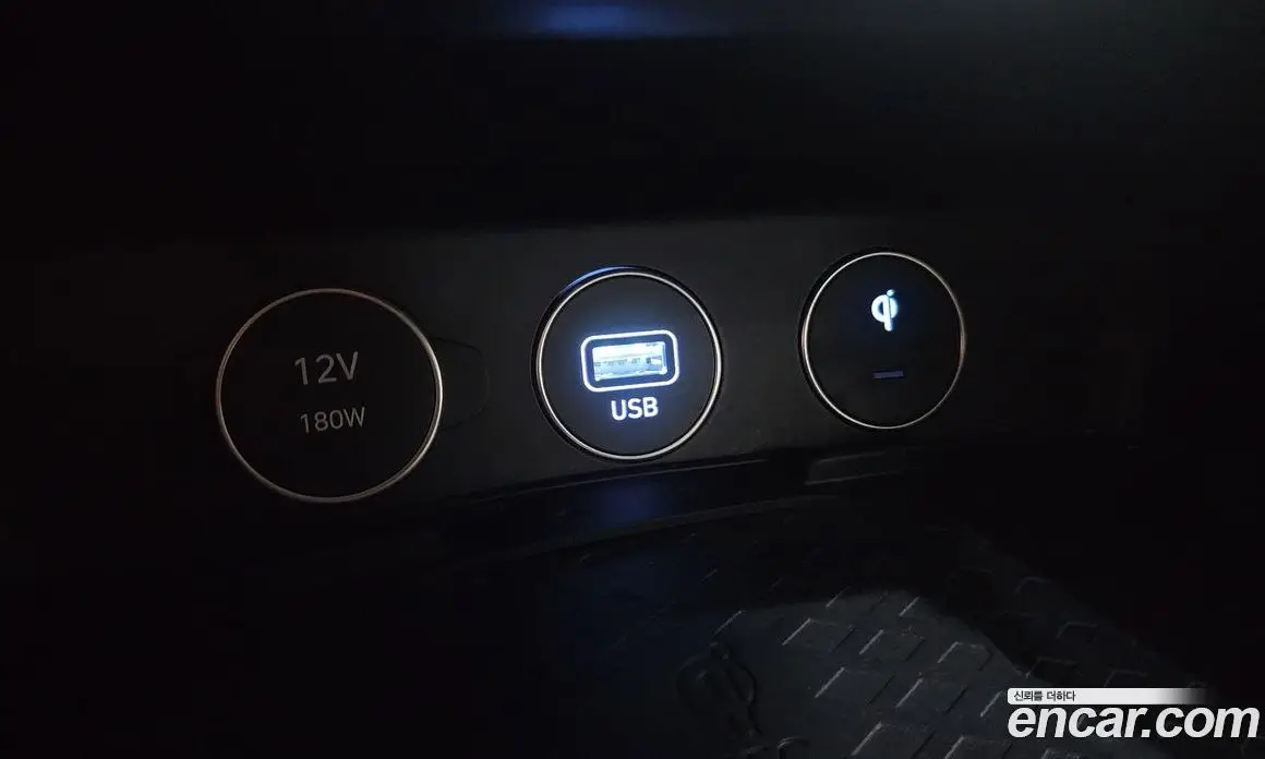 Genesis G70 2023 2.5 автомат (гидро), фото 34
