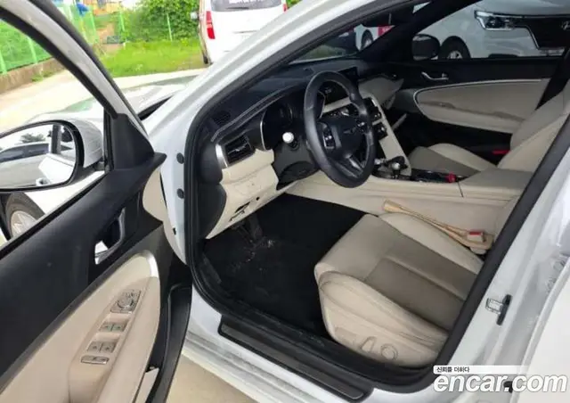 Genesis G70 2023 2.5 автомат (гидро), миниатюра 4