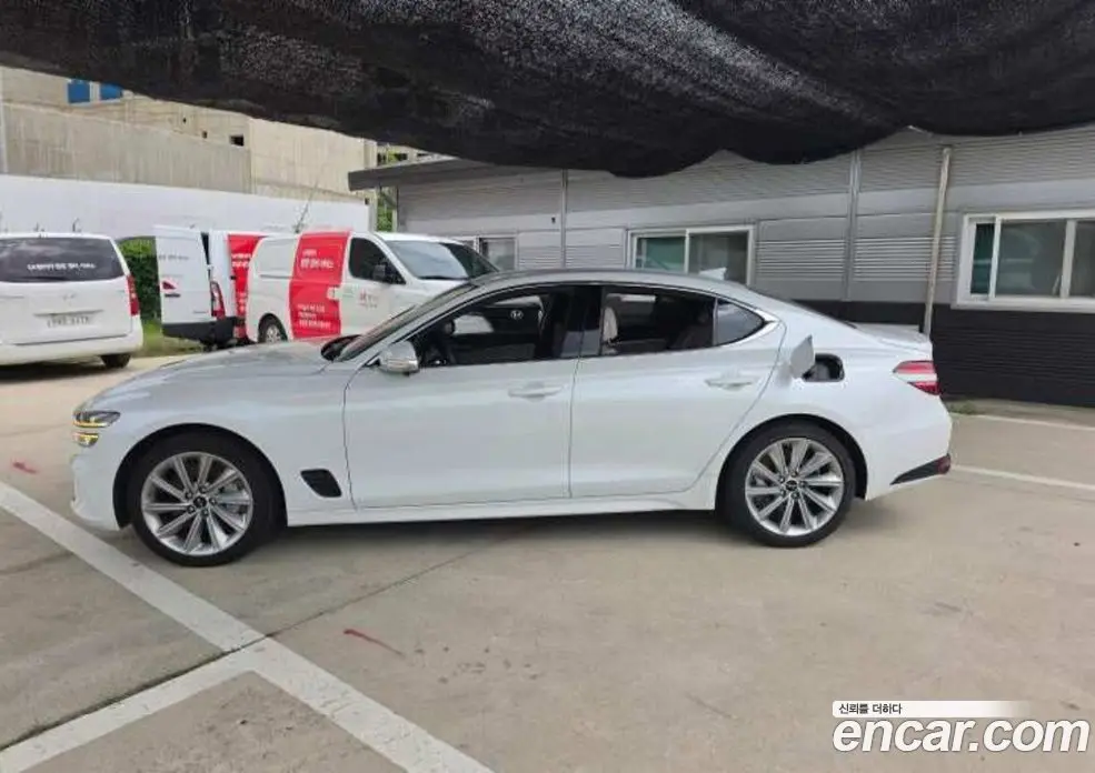 Genesis G70 2023 2.5 автомат (гидро), фото 5