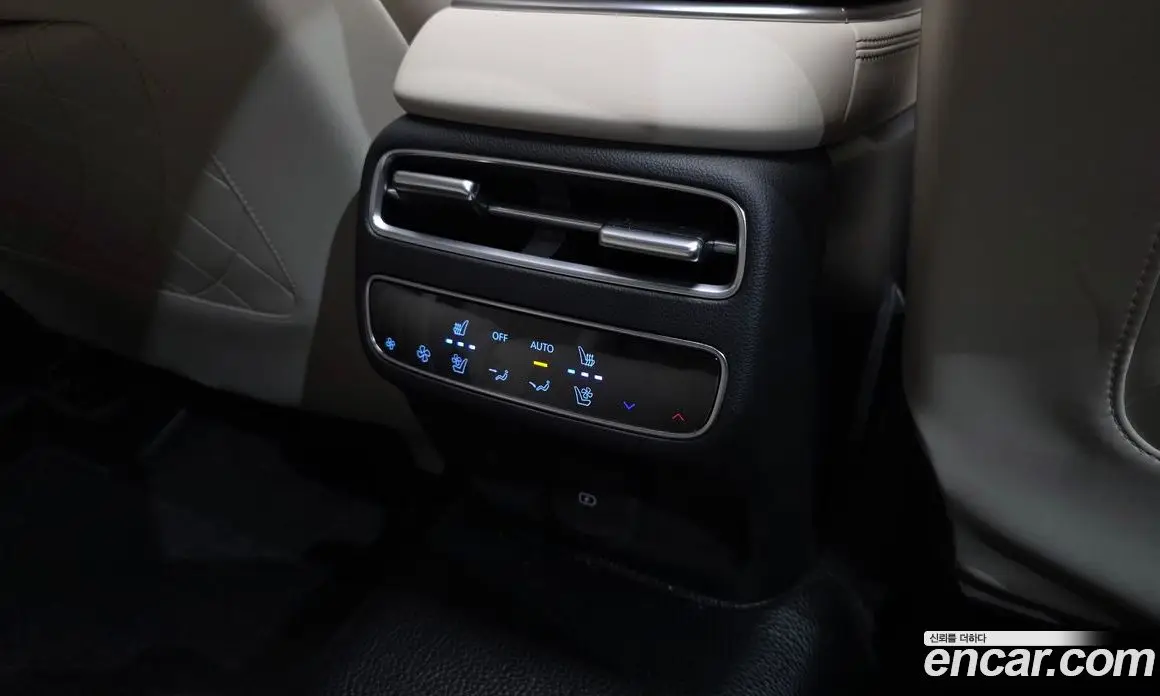 Genesis GV70 2025 2.5 автомат (гидро), фото 23