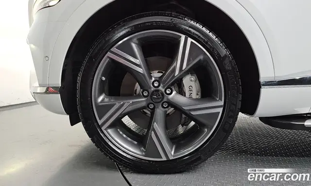 Genesis GV80 2024 2.5 автомат (гидро), миниатюра 4