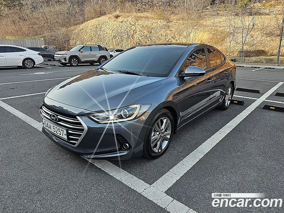Hyundai Avante 2017 1.6 автомат (гидро), фото 20