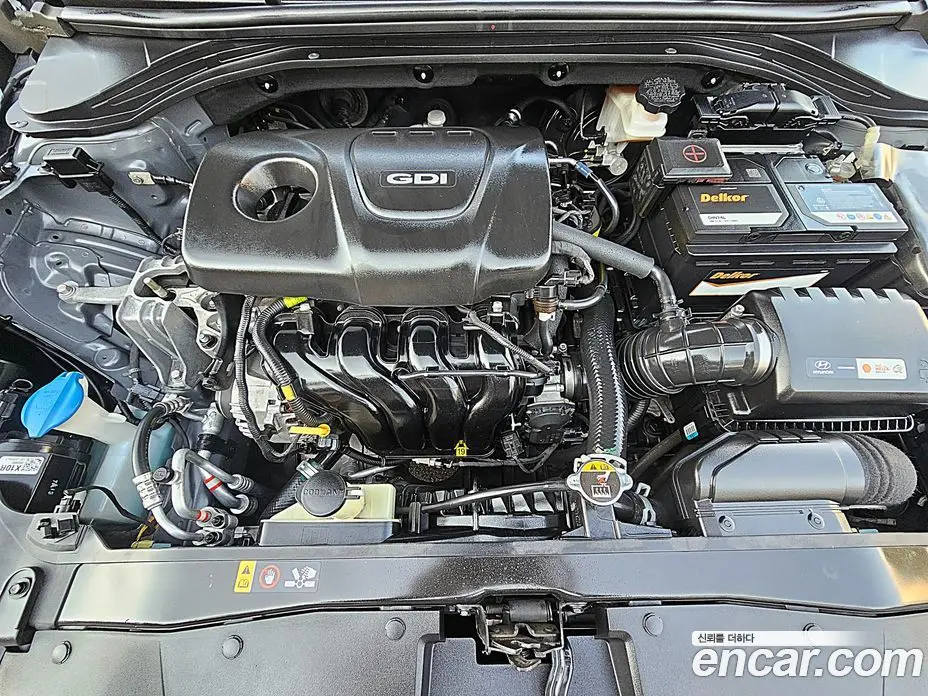 Hyundai Avante 2017 1.6 автомат (гидро), фото 6