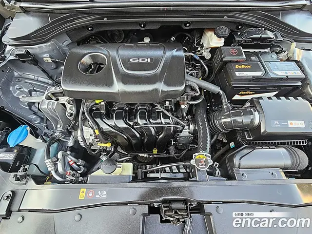 Hyundai Avante 2017 1.6 автомат (гидро), миниатюра 6