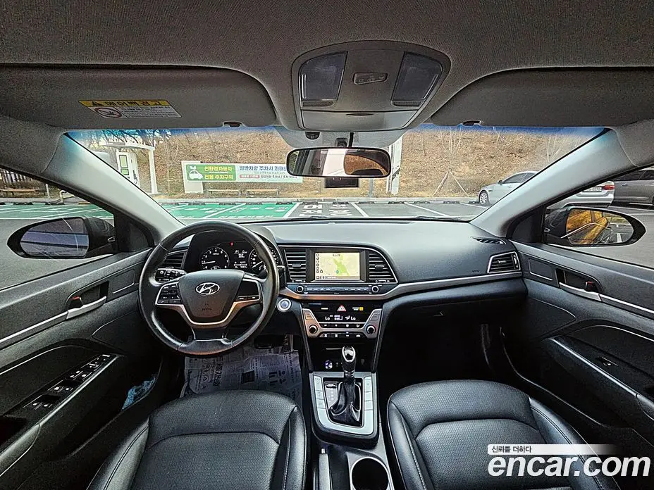 Hyundai Avante 2017 1.6 автомат (гидро), фото 7