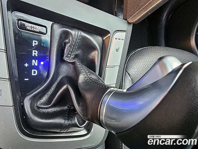 Hyundai Avante 2017 1.6 автомат (гидро), миниатюра 9