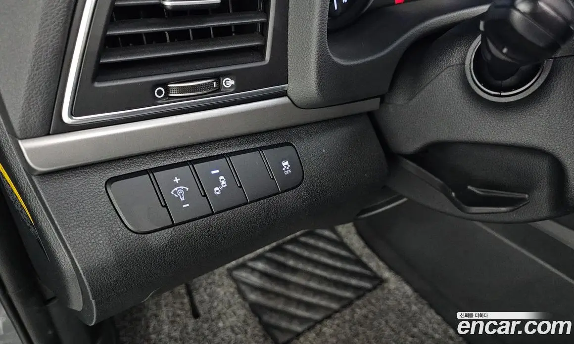 Hyundai Avante 2017 1.6 автомат (гидро), фото 19