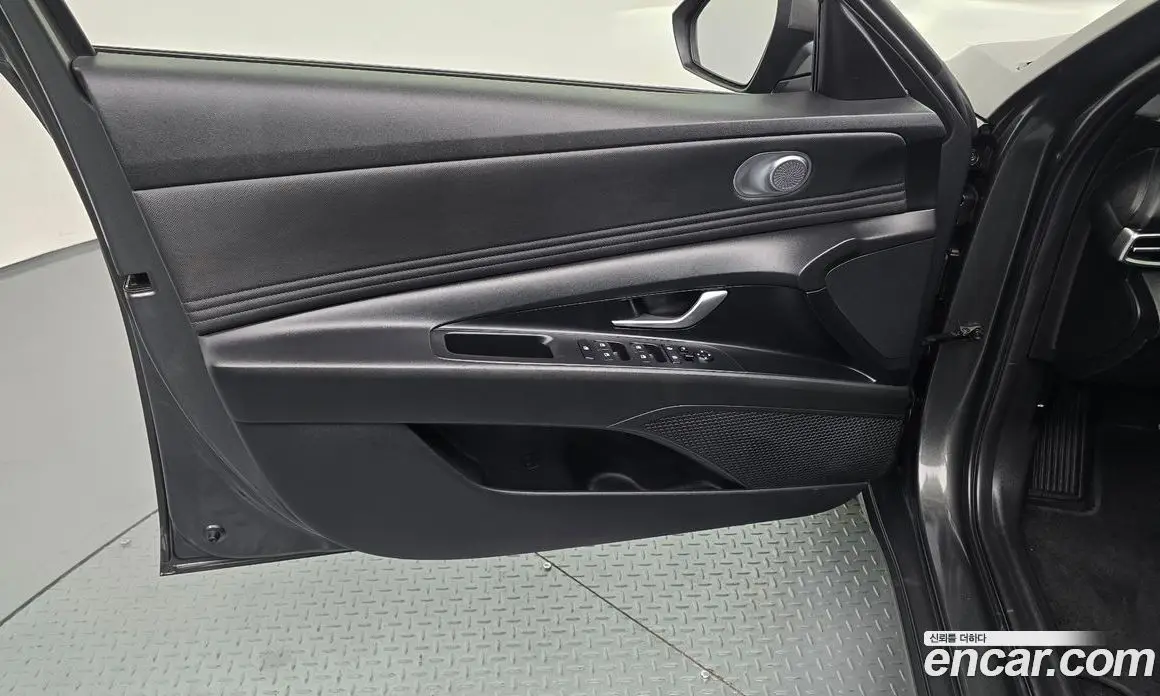 Hyundai Avante 2020 1.6 автомат (гидро), фото 14