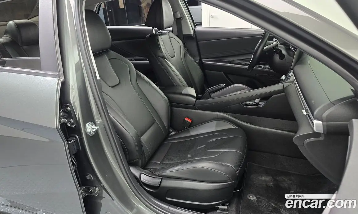 Hyundai Avante 2020 1.6 автомат (гидро), фото 16