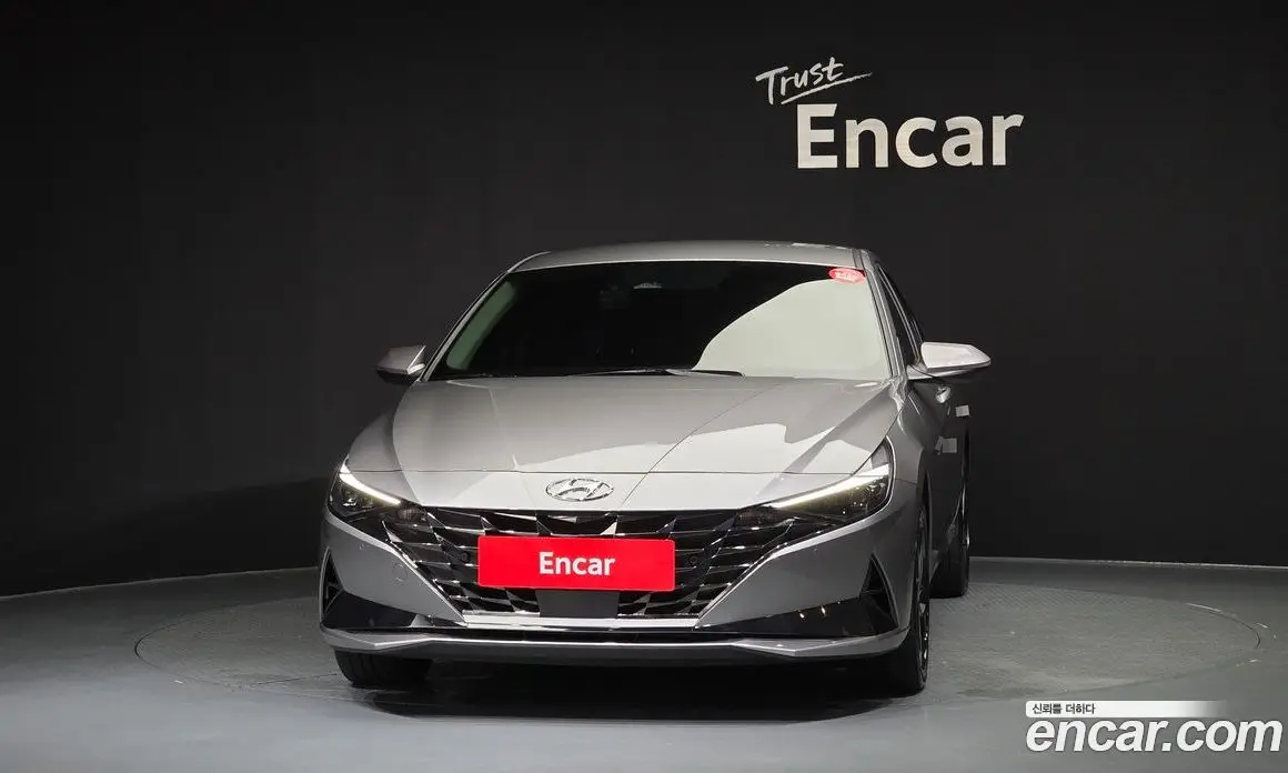 Hyundai Avante 2023 1.6 автомат (гидро), фото 3