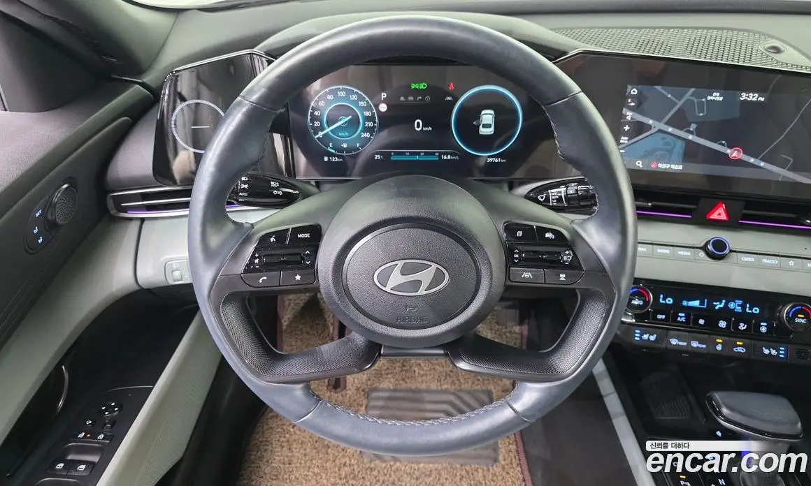 Hyundai Avante 2023 1.6 автомат (гидро), фото 19