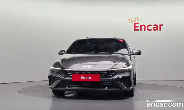 Hyundai Avante 2023 1.6 автомат (гидро), миниатюра 3