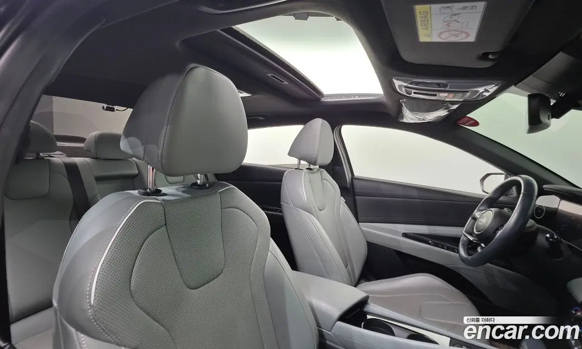 Hyundai Avante 2023 1.6 автомат (гидро), фото 26