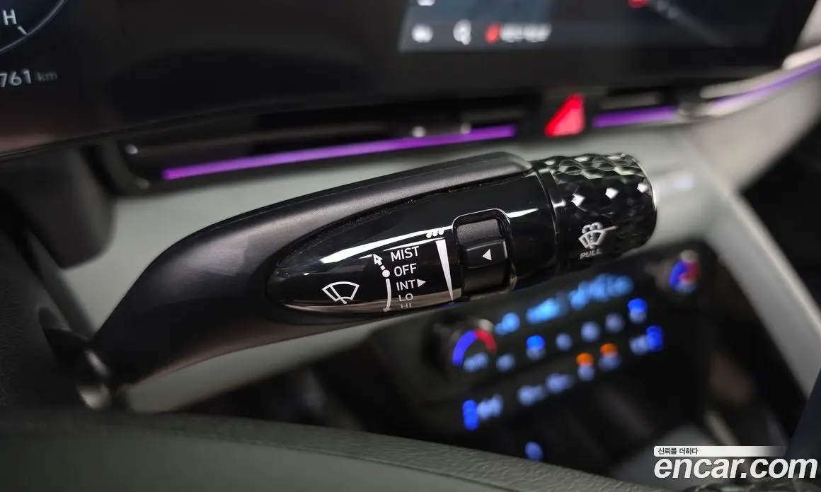 Hyundai Avante 2023 1.6 автомат (гидро), фото 33