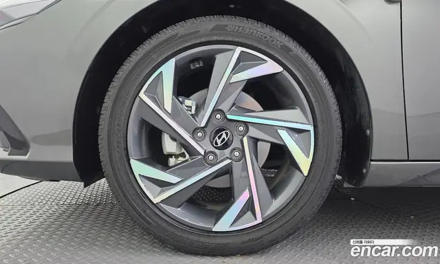 Hyundai Avante 2023 1.6 автомат (гидро), миниатюра 5